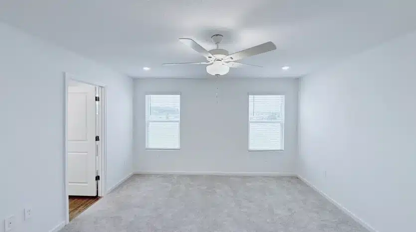 4692 15