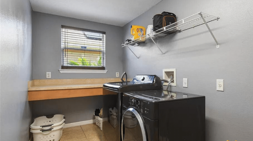 c64457db9cd14d349454a1de82bc03ed