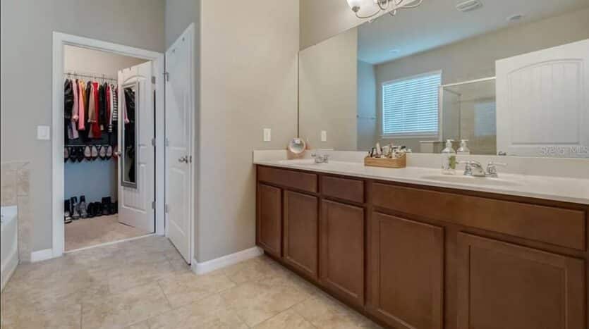 d5e96115e8ba4717b428b91e507078d1