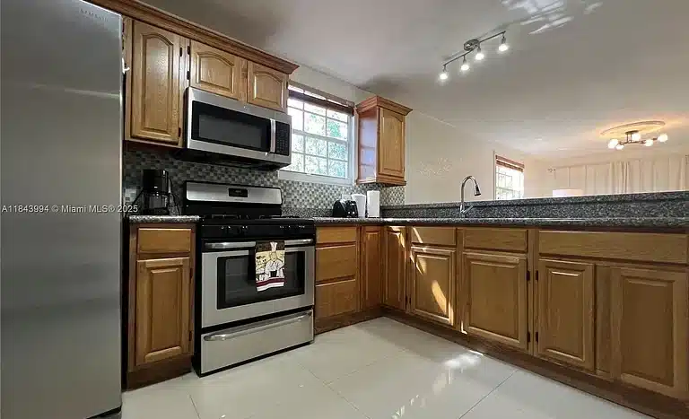 998fa6d679f6b5e607ff4b3c36534444 cc ft 768