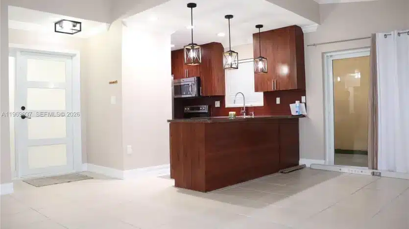 e366bd6787d0eddbb0c4603acad2b8c5 uncropped scaled within 1536 1152