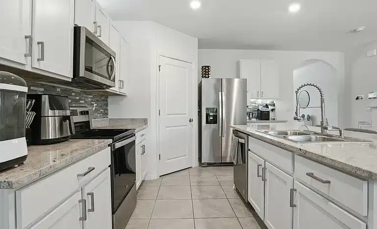 c70427efc8bad46a8f5119be6ae8741a cc ft 768